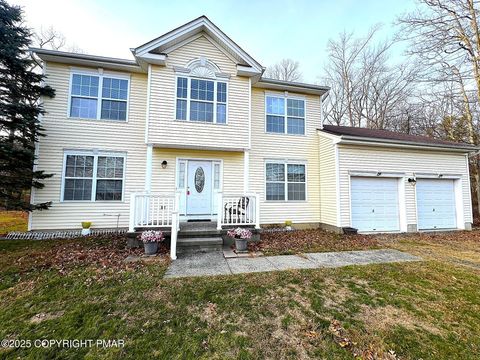 214 Kensington Drive Bushkill PA 18324