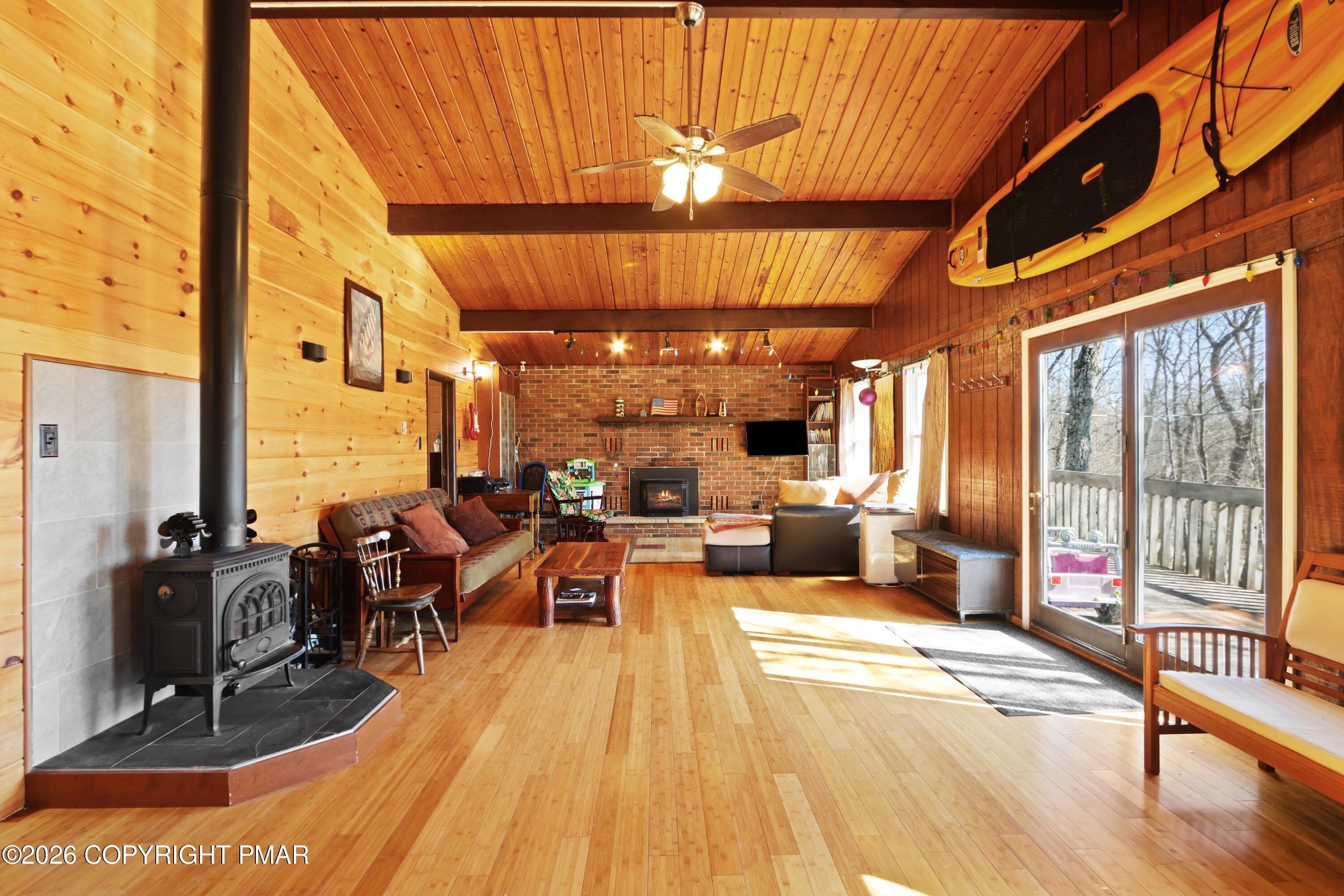 214 Mockingbird Court