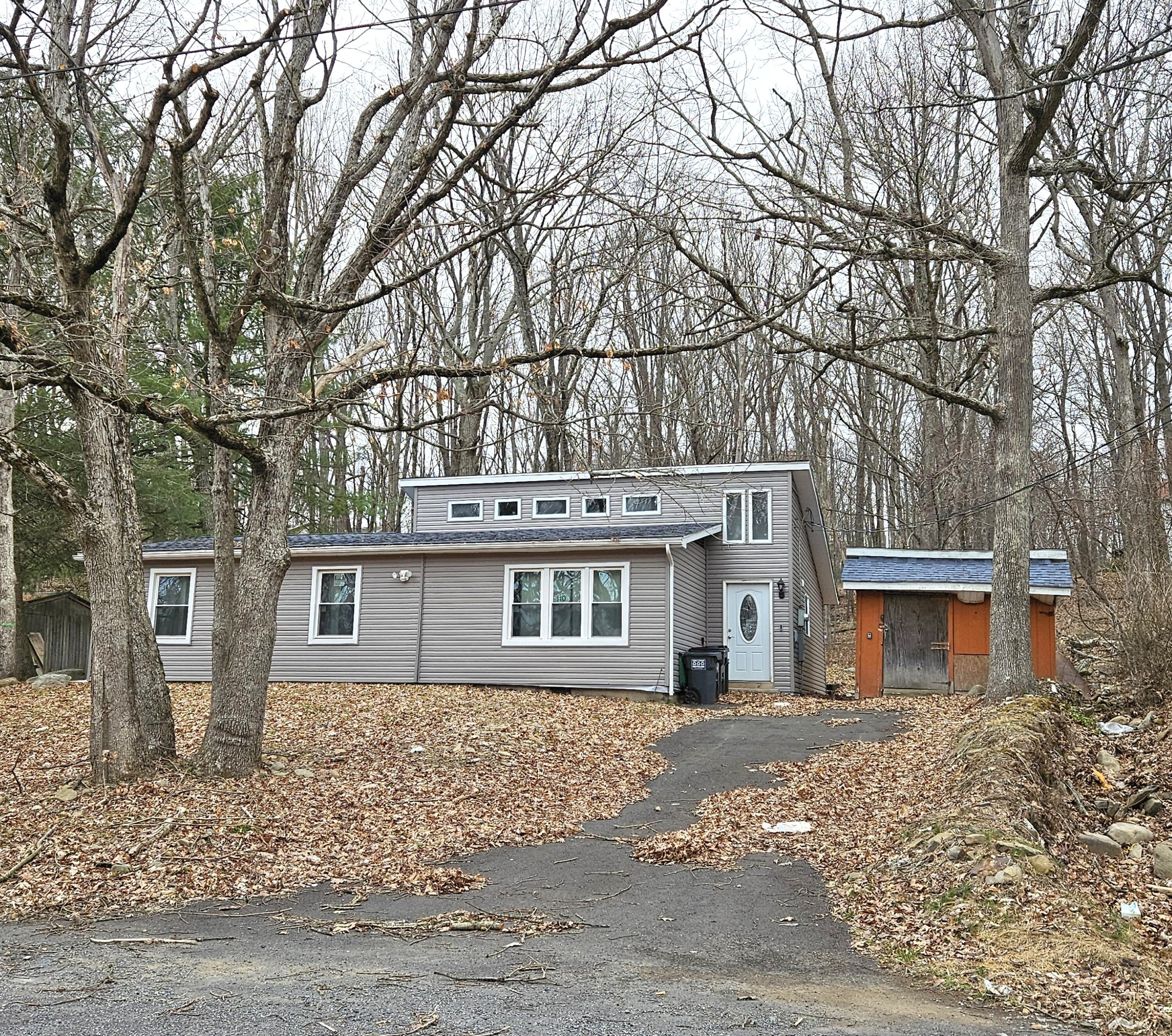 110 Center Avenue, Mount Pocono, Pennsylvania image 1
