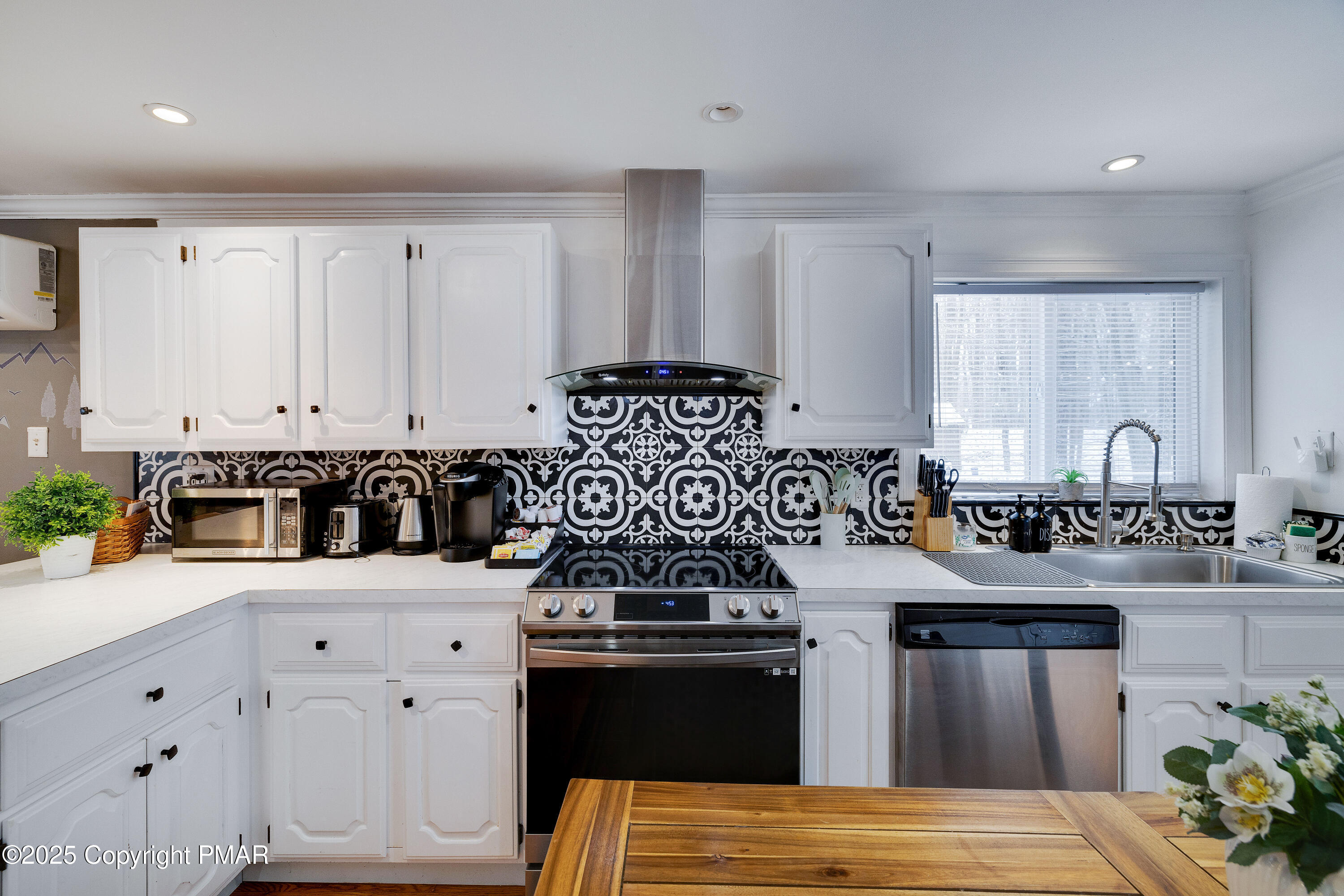 3137 Fern Road, Pocono Summit, Pennsylvania image 13