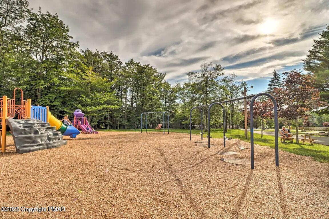 1123 Knollwood Drive, Tobyhanna, Pennsylvania image 40