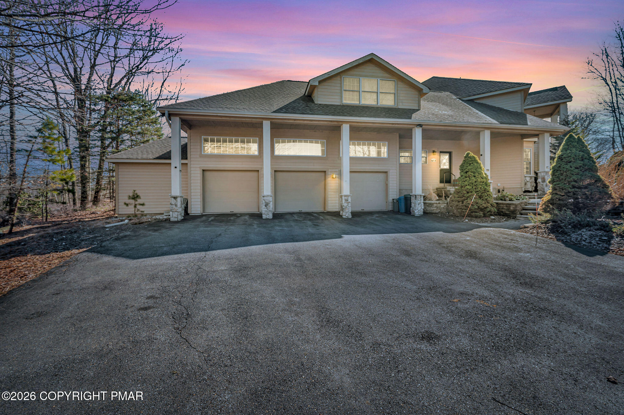 726 Pinecrest Drive