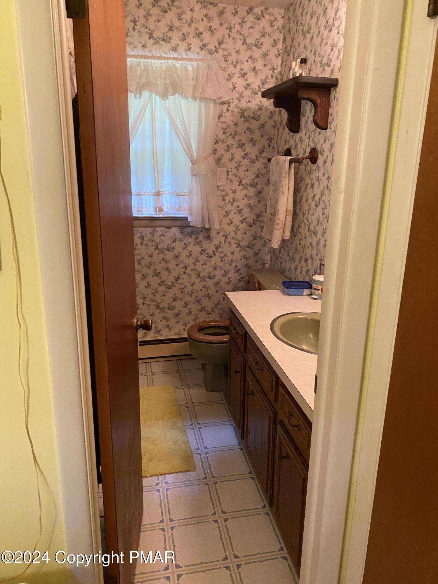 1067 Cottontail Road, Long Pond, Pennsylvania image 11
