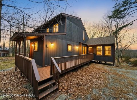 Homes For Sale - 103 Ashley Court<br/> Bushkill, PA 18324