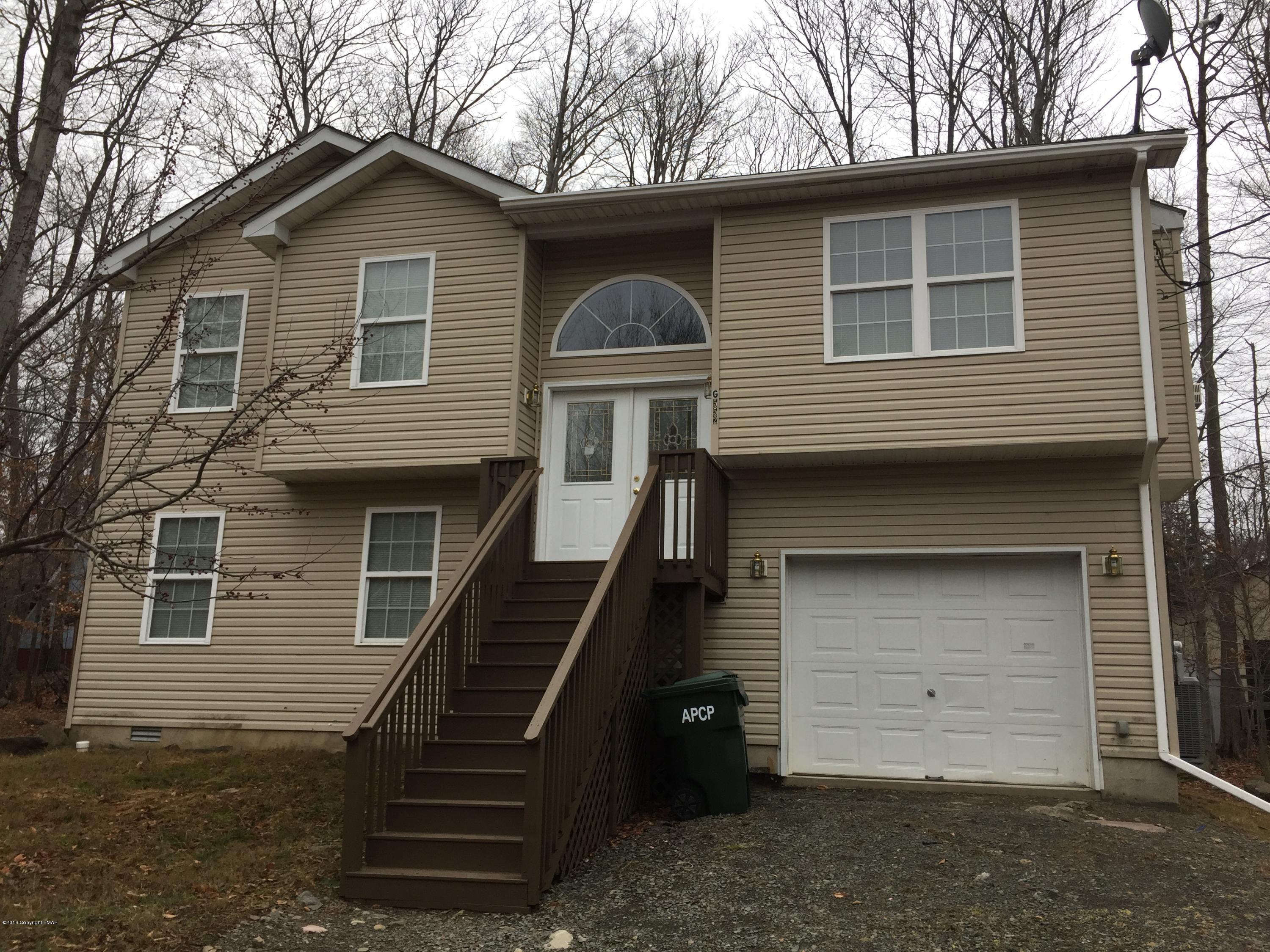 7944 Sleepy Hollow Drive, Tobyhanna, Pennsylvania image 1