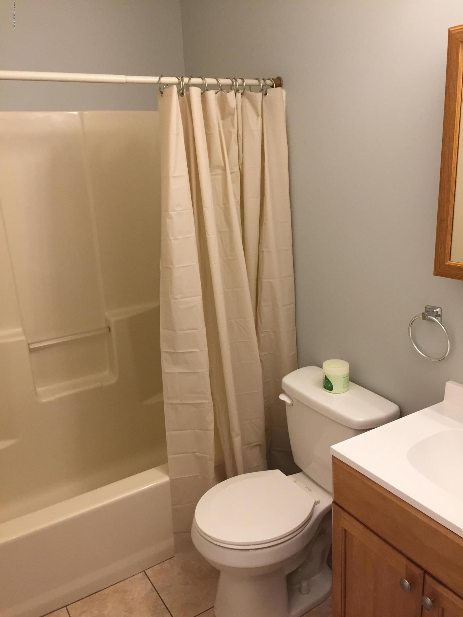 7944 Sleepy Hollow Drive, Tobyhanna, Pennsylvania image 14