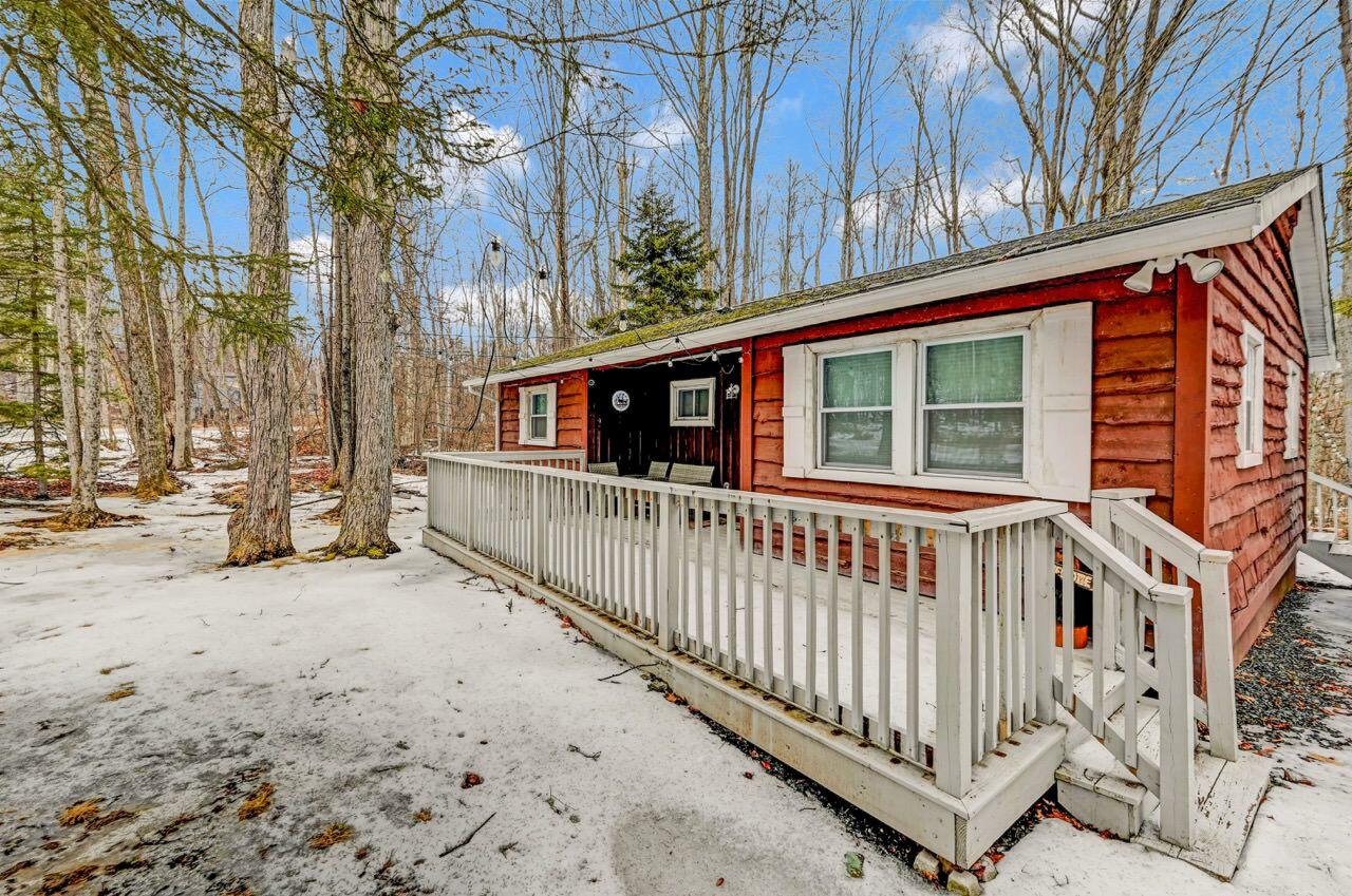 261 Delaware Trail, Pocono Lake, Pennsylvania image 5