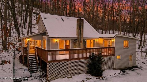 5695 Decker Road Bushkill PA 18324