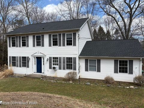 Homes For Sale - 709 Florence Court<br/> Stroudsburg, PA 18360