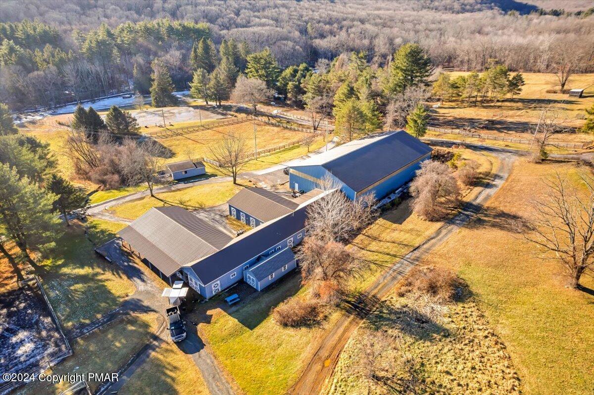 122 Barn Swallow Lane, Cresco, Pennsylvania image 3
