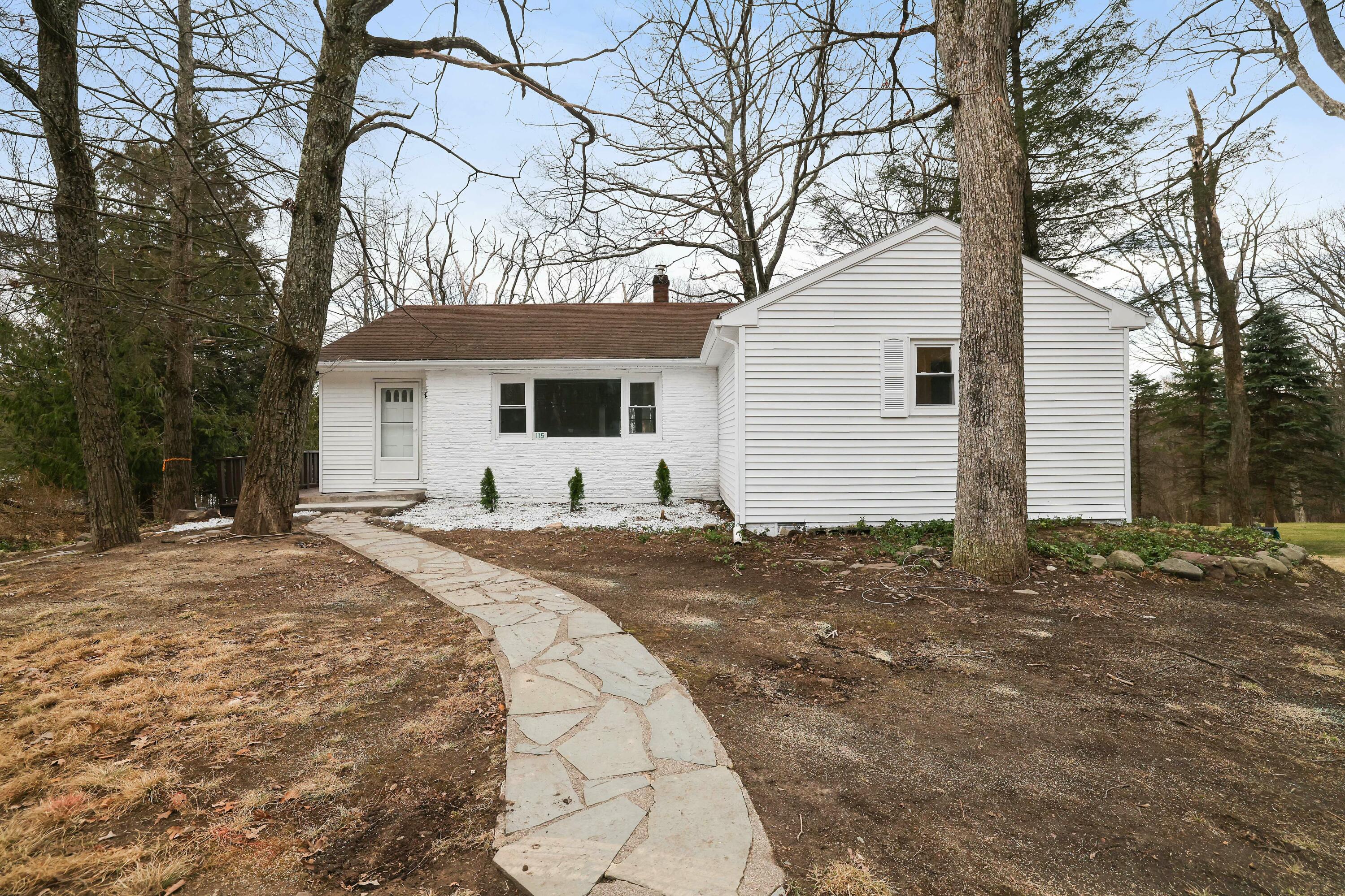 115 Knob Road, Mount Pocono, Pennsylvania image 2