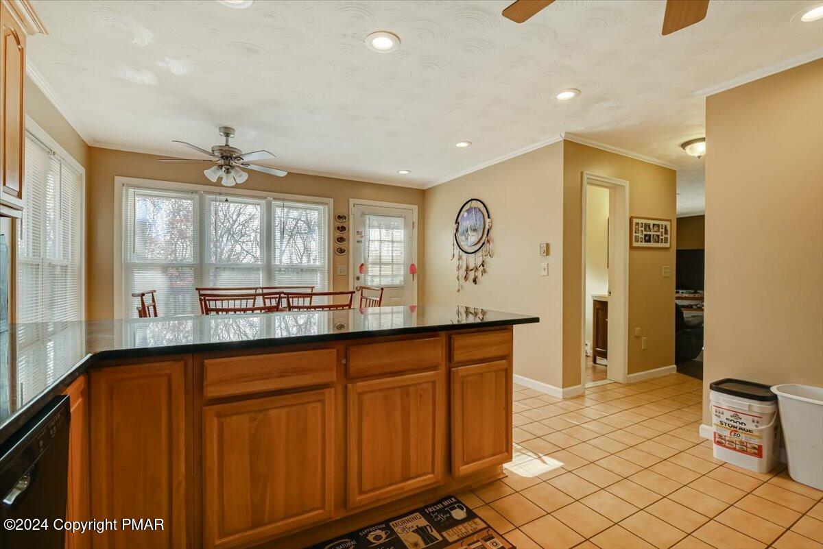 154 Elgin Way, Bushkill, Pennsylvania image 11