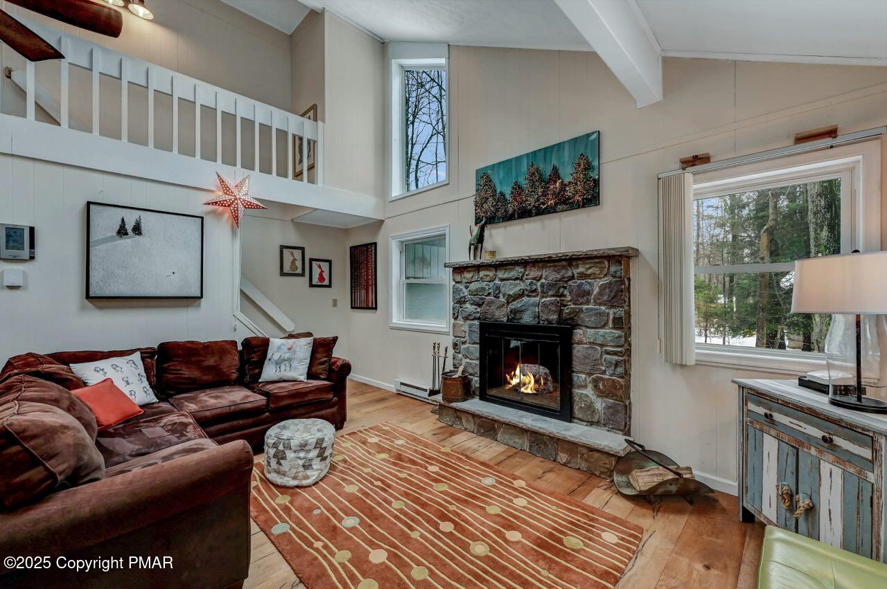 1527 Crestview Lane, Pocono Pines, Pennsylvania image 6
