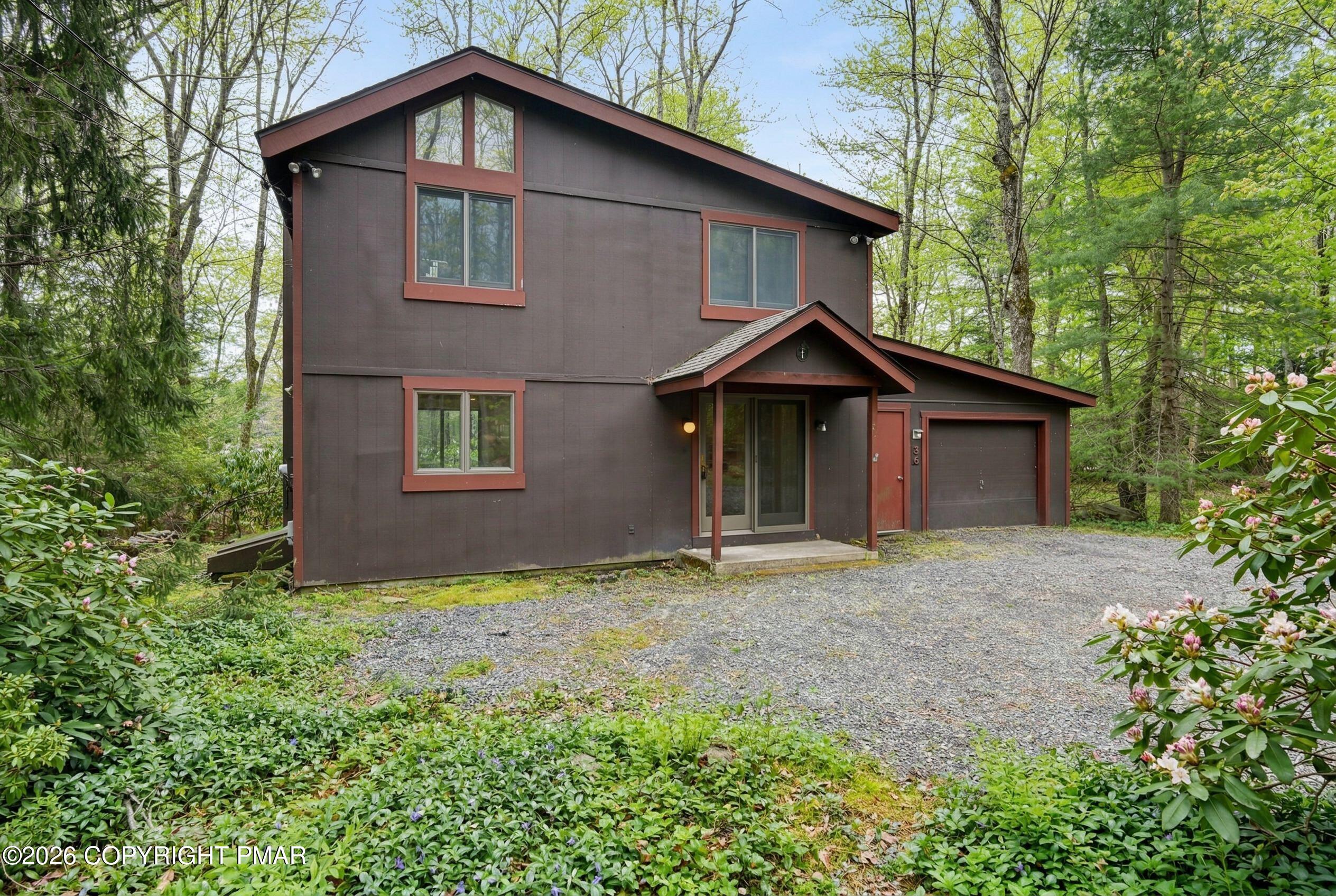6174 Lakeview Drive