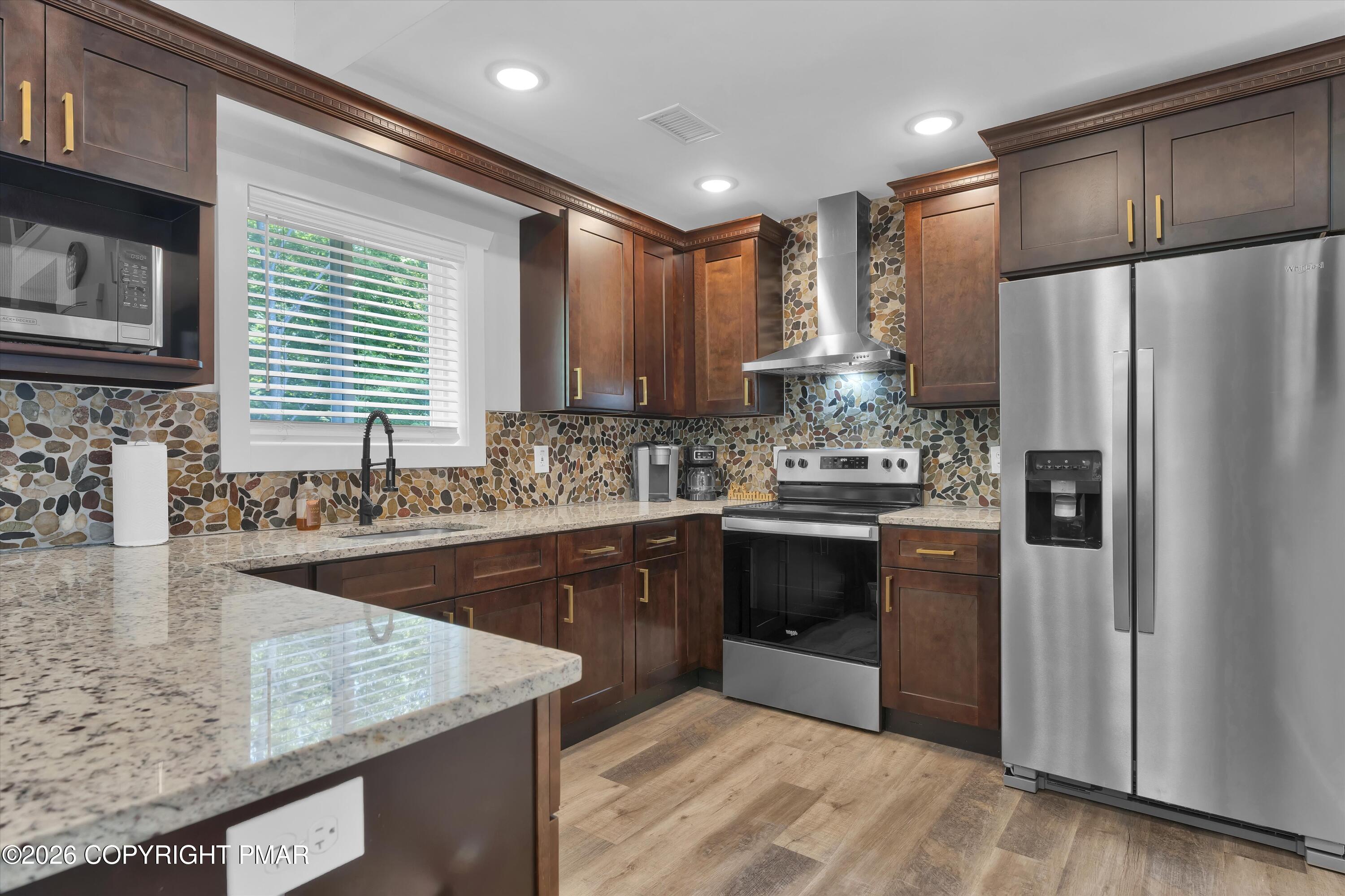 139 Lucretius Trail