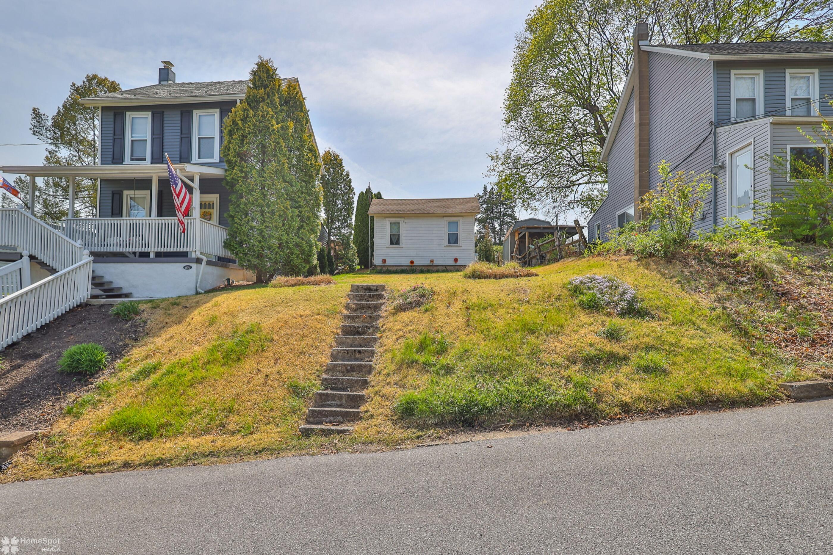 2316 N Apple Street, Whitehall, Pennsylvania image 48