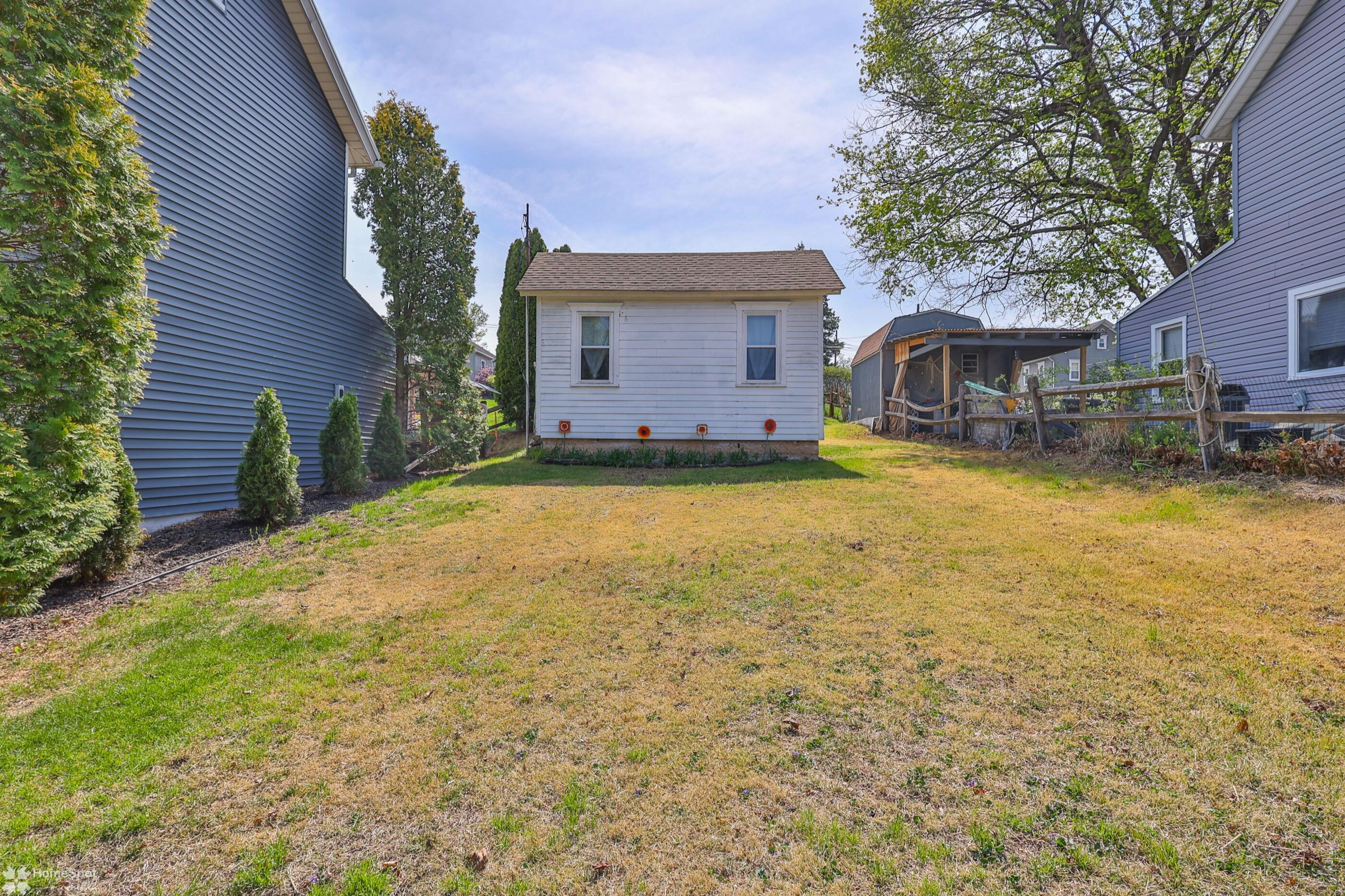2316 N Apple Street, Whitehall, Pennsylvania image 47