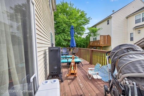 Townhouse For Sale - 142 Willow Drive<br/> Easton, PA 18045
