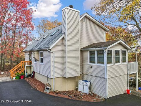 1658 Glade Drive Long Pond PA 18334