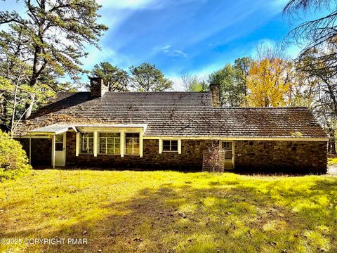 Homes For Sale - 1734 Twin Pine Road<br/> Stroudsburg, PA 18360