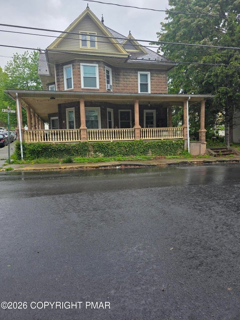 Homes For Sale - 729 George Street #729<br/> Northampton County, Pen Argyl, PA 18072