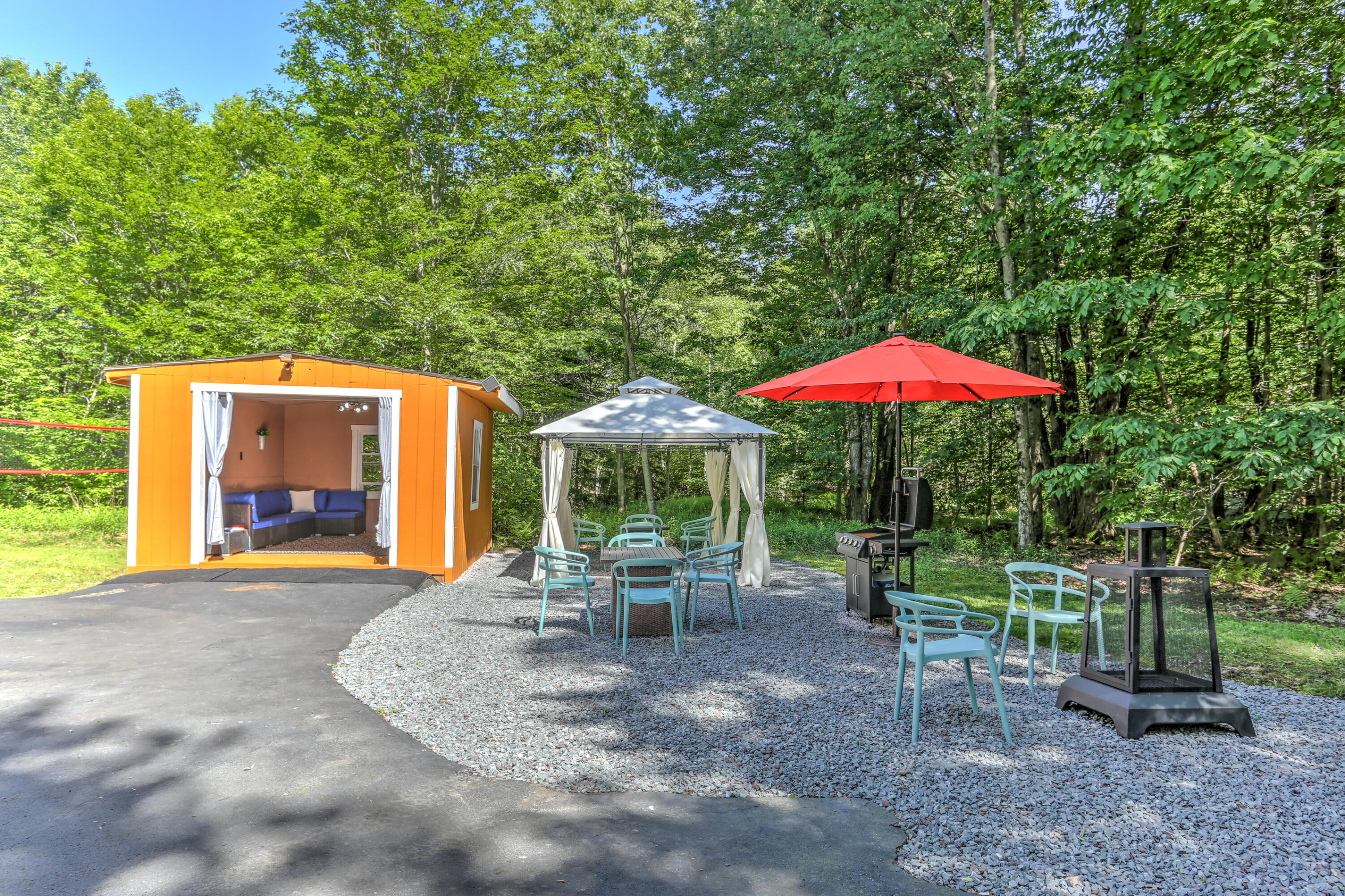 316 Sidney Avenue, Pocono Summit, Pennsylvania image 5