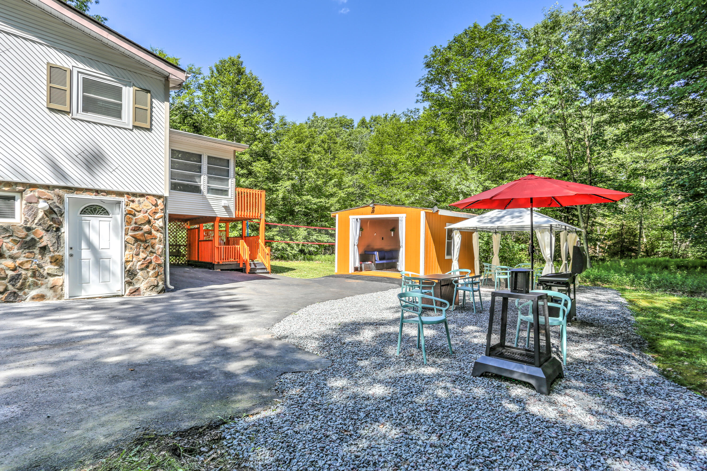 316 Sidney Avenue, Pocono Summit, Pennsylvania image 7