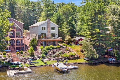 116 S Lake Drive Lake Harmony PA 18624
