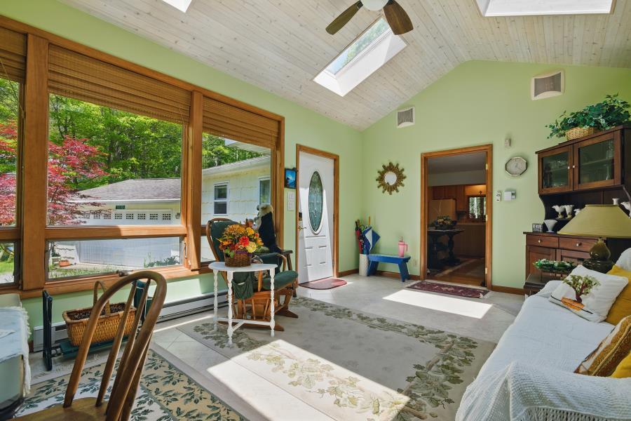 5153 Cresco Drive, Pocono Lake, Pennsylvania image 11
