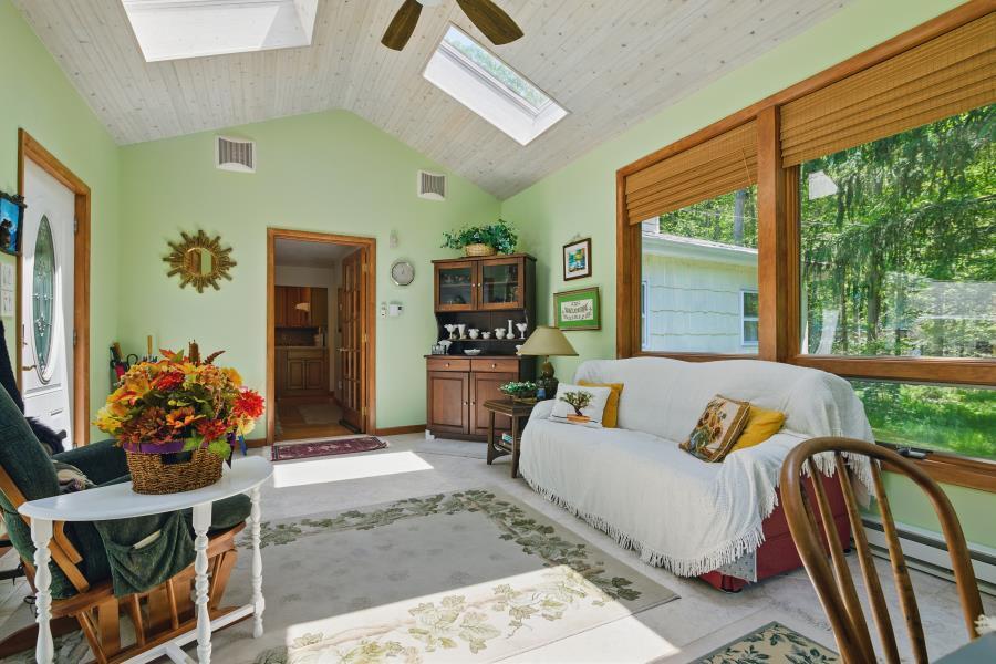 5153 Cresco Drive, Pocono Lake, Pennsylvania image 13