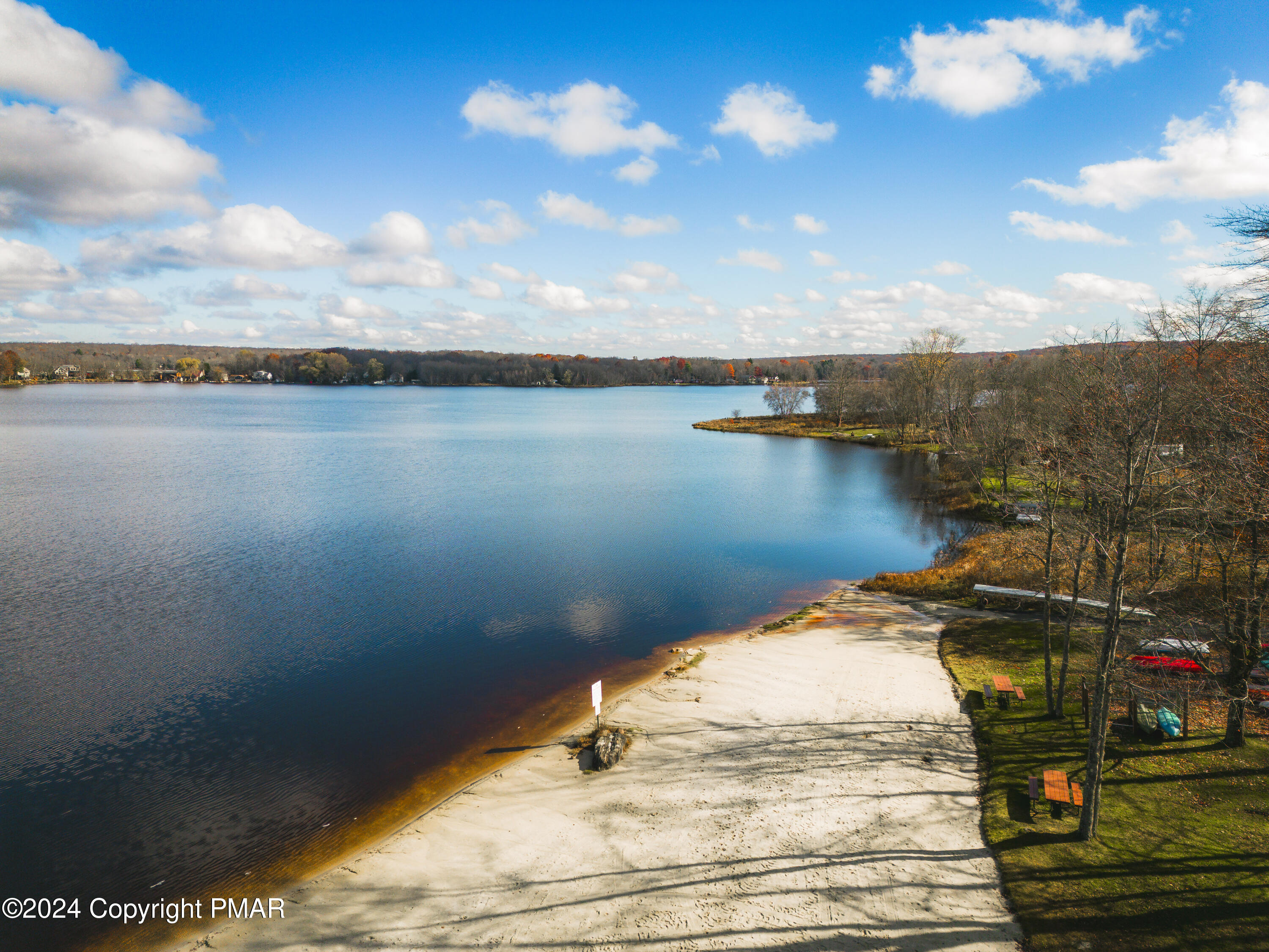 256 Owassa Drive, Pocono Lake, Pennsylvania image 13