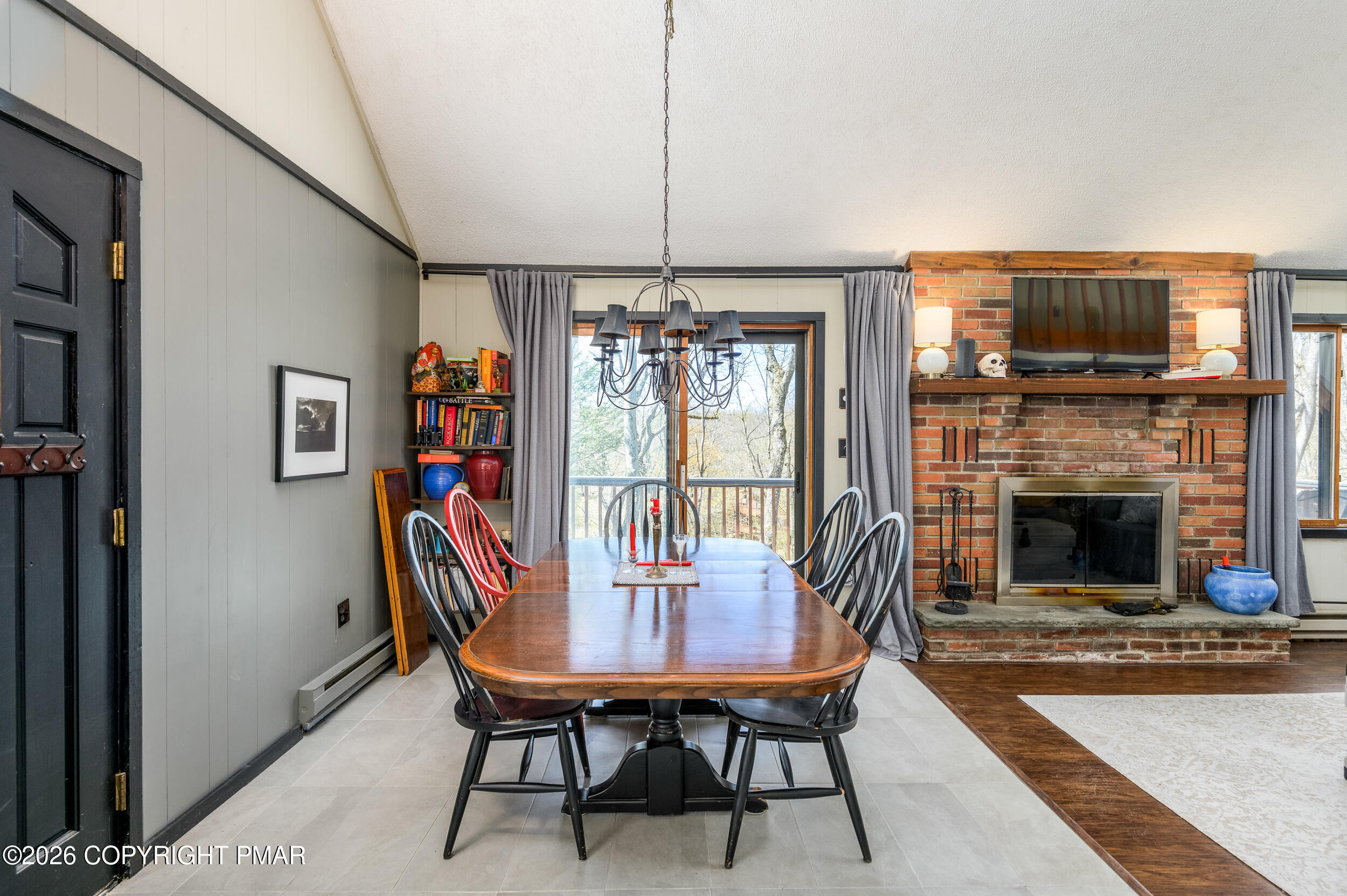 5032 Woodbridge Drive E