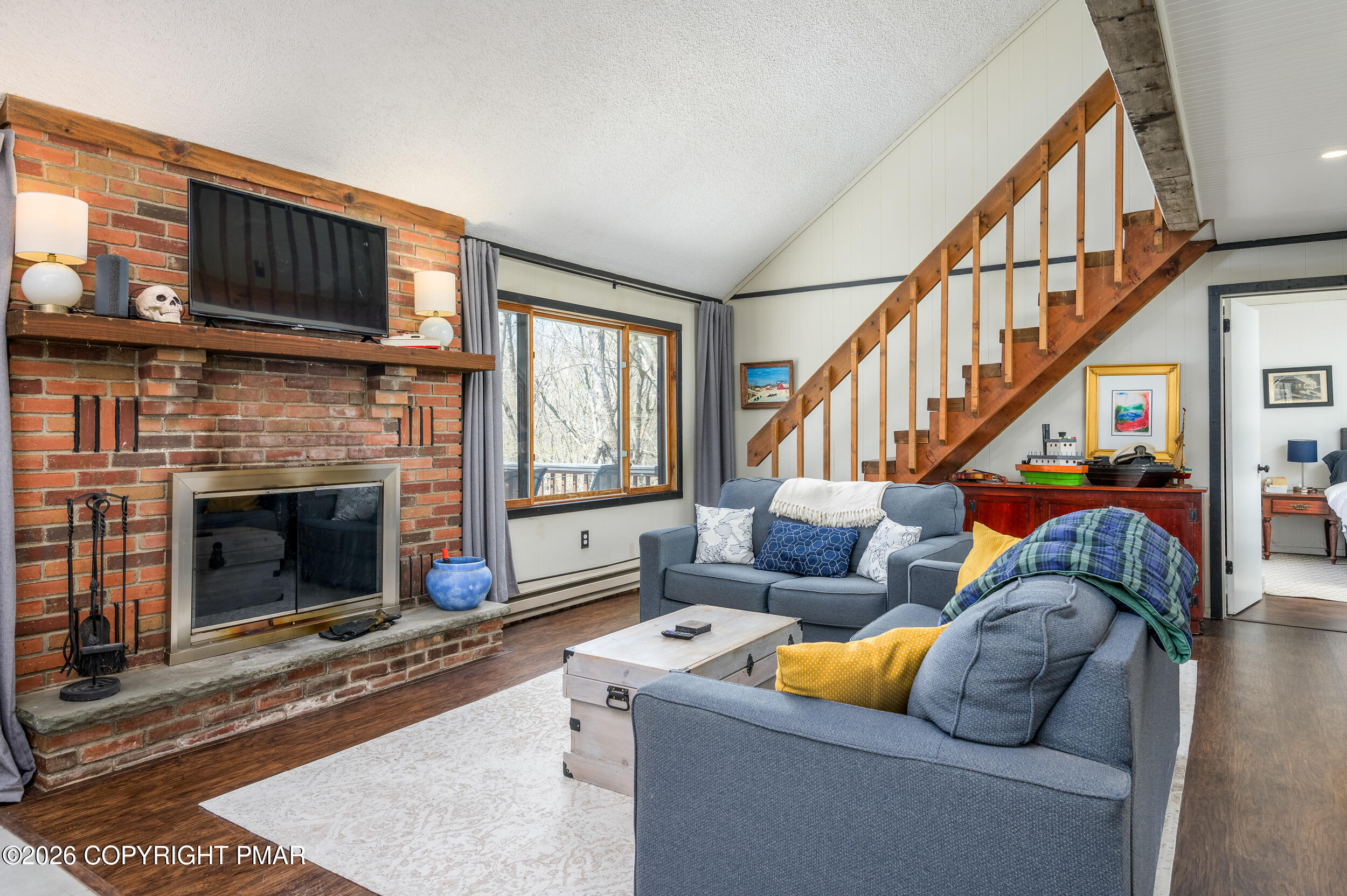 5032 Woodbridge Drive E