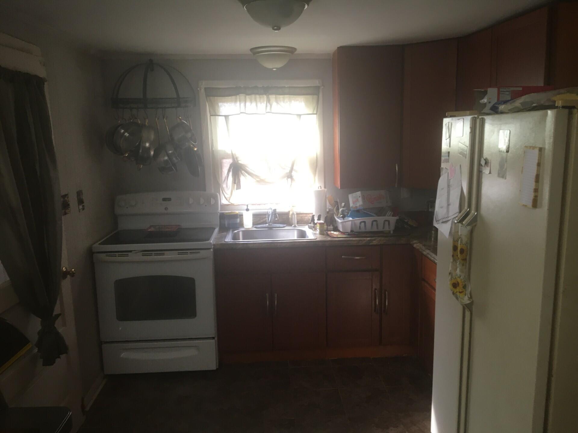 2118 Walnut Trail, Bushkill, Pennsylvania image 3