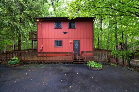 1086 Hampstead Road Bushkill PA 18324