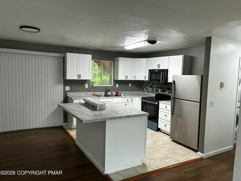 Homes For Rent - 1150 Tomasula Drive #1ST FLOOR<br/> Monroe County, Tobyhanna, PA 18466