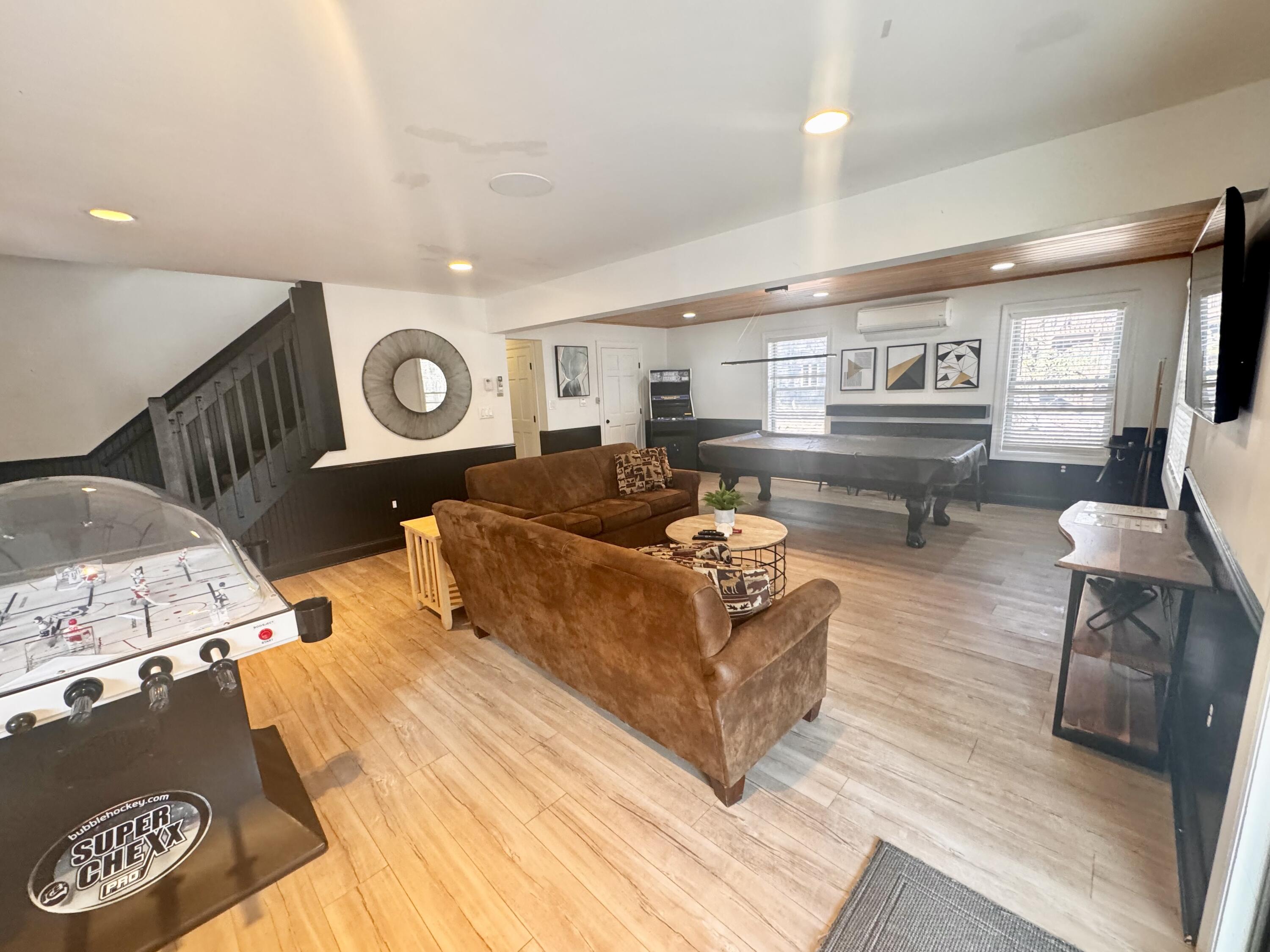 58 Pineknoll Drive, Lake Harmony, Pennsylvania image 4