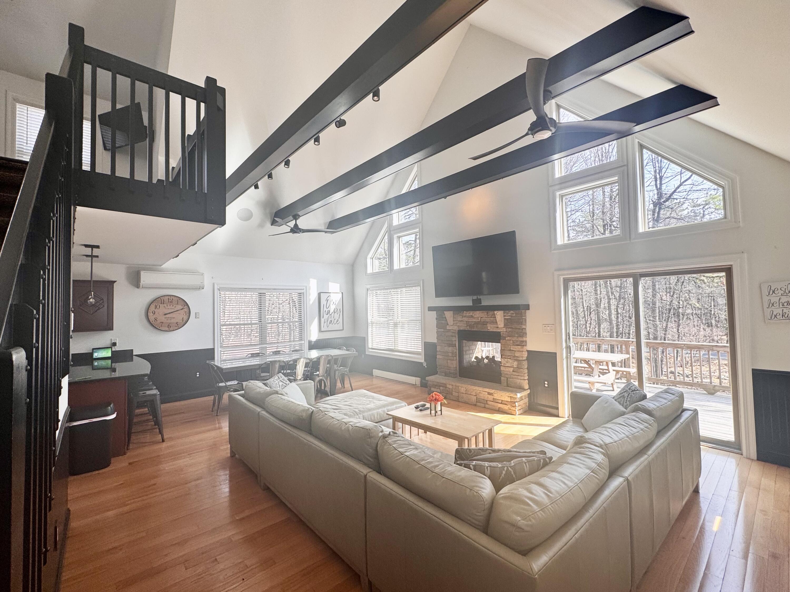 58 Pineknoll Drive, Lake Harmony, Pennsylvania image 18
