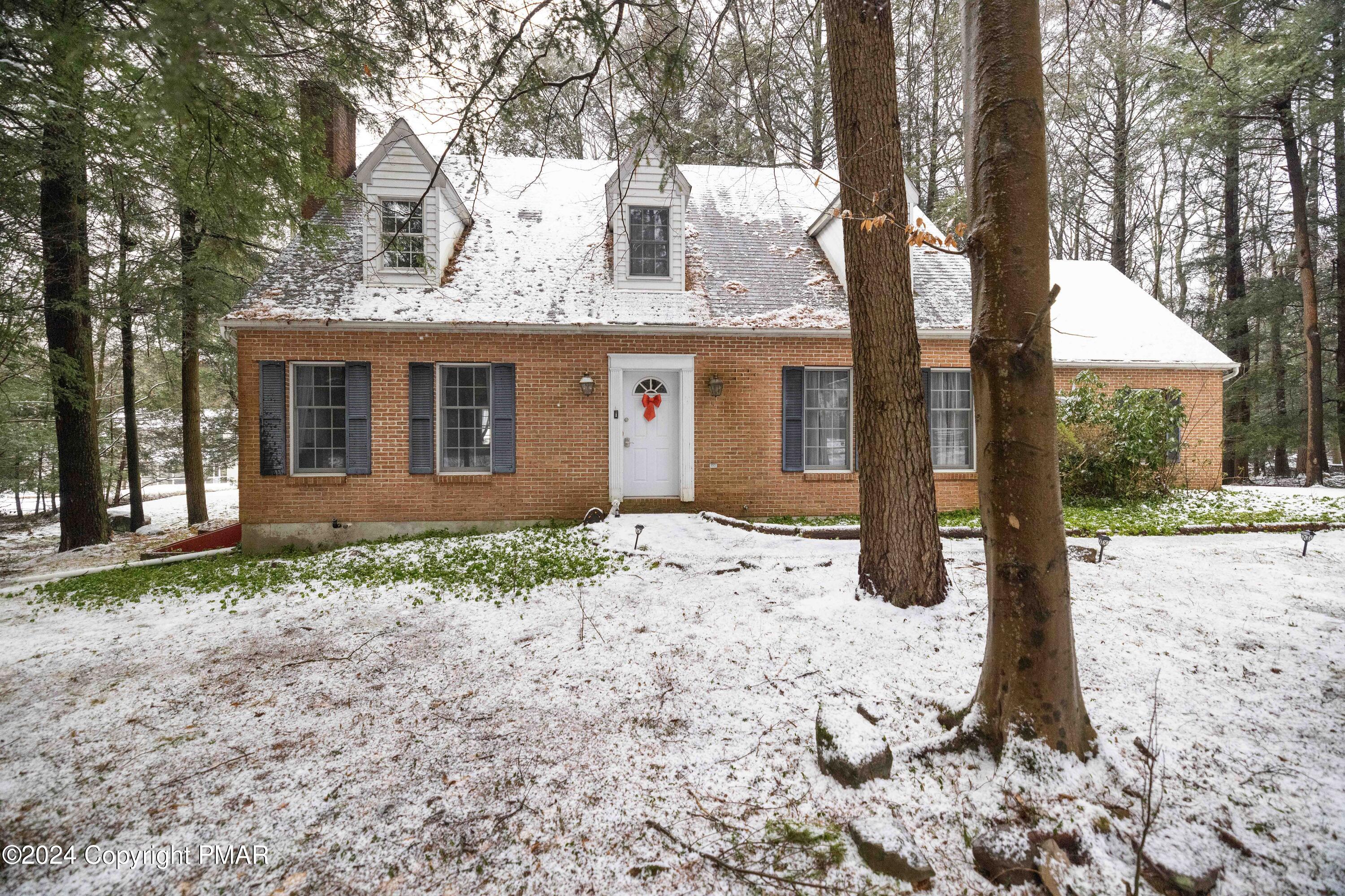3158 Hemlock Hill Road, Pocono Pines, Pennsylvania image 1
