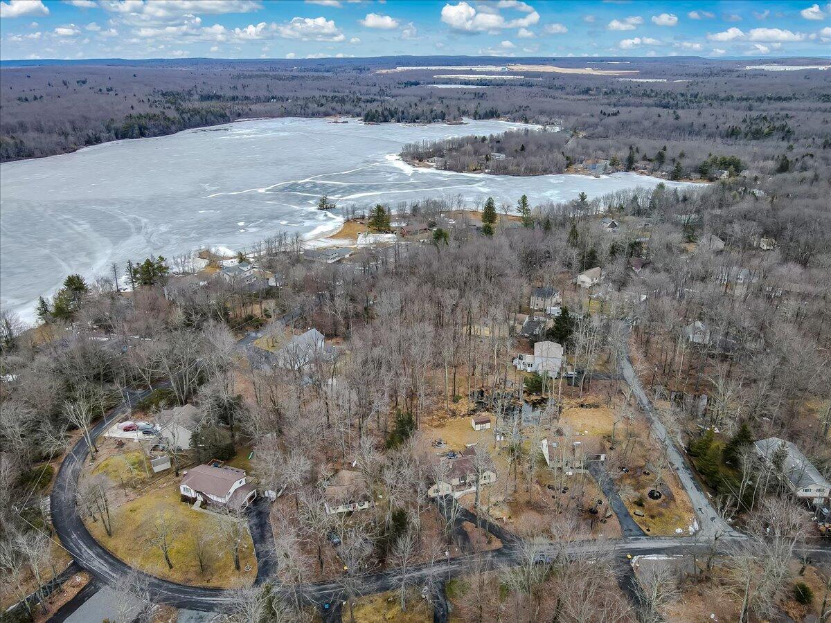 427 Stillwater Drive, Pocono Summit, Pennsylvania image 49