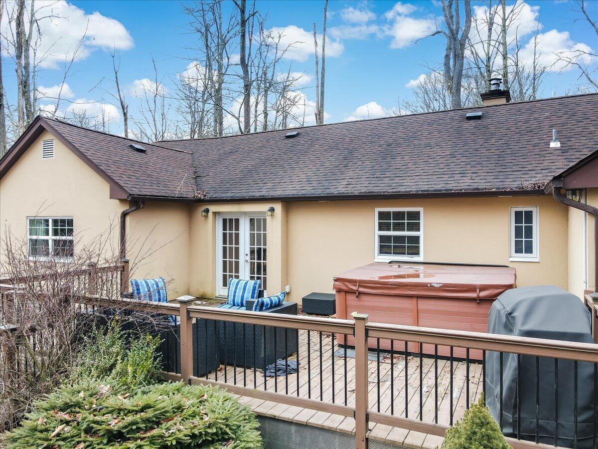 427 Stillwater Drive, Pocono Summit, Pennsylvania image 41