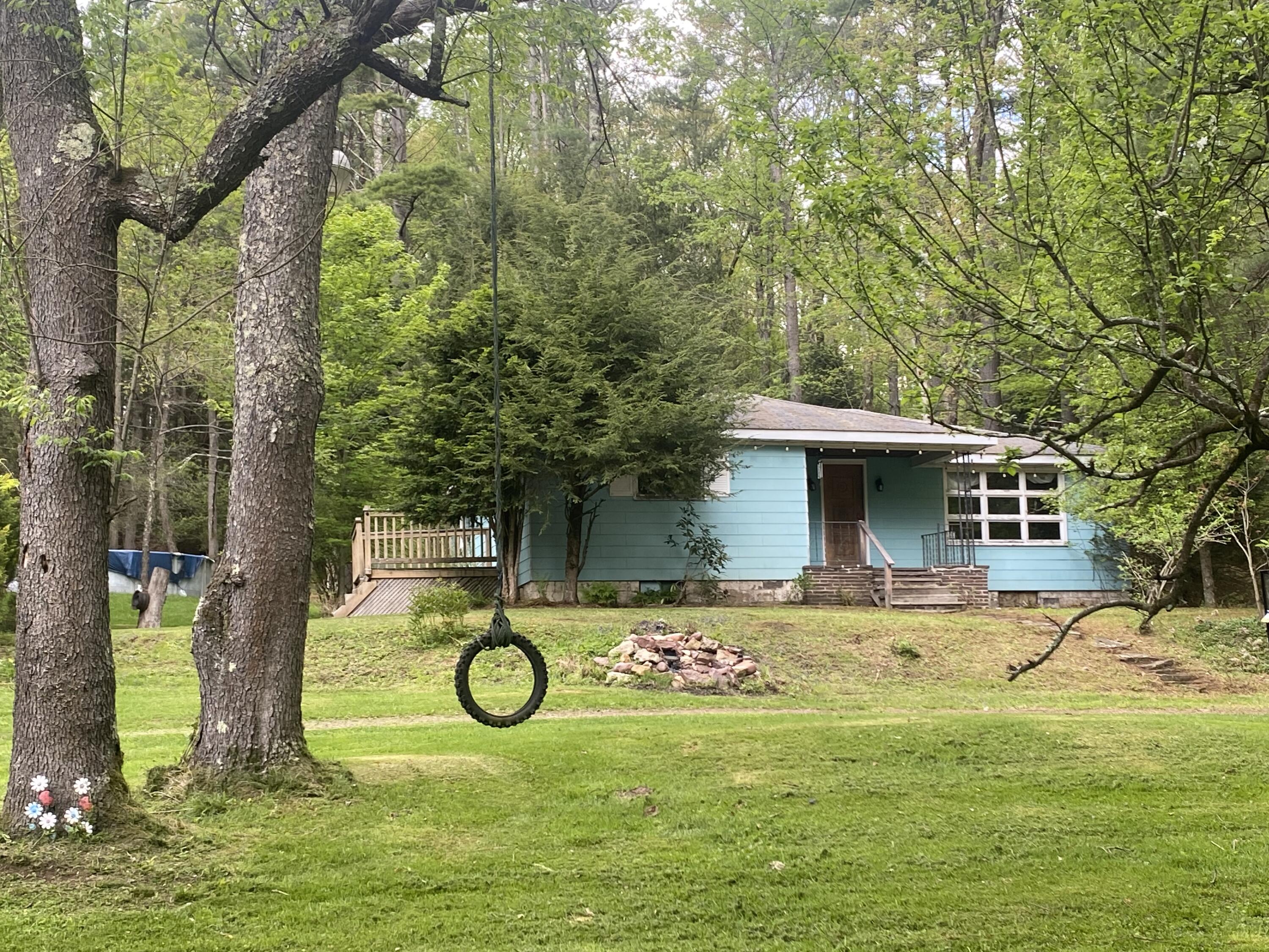 307 Rockport Road, Weatherly, Pennsylvania image 1