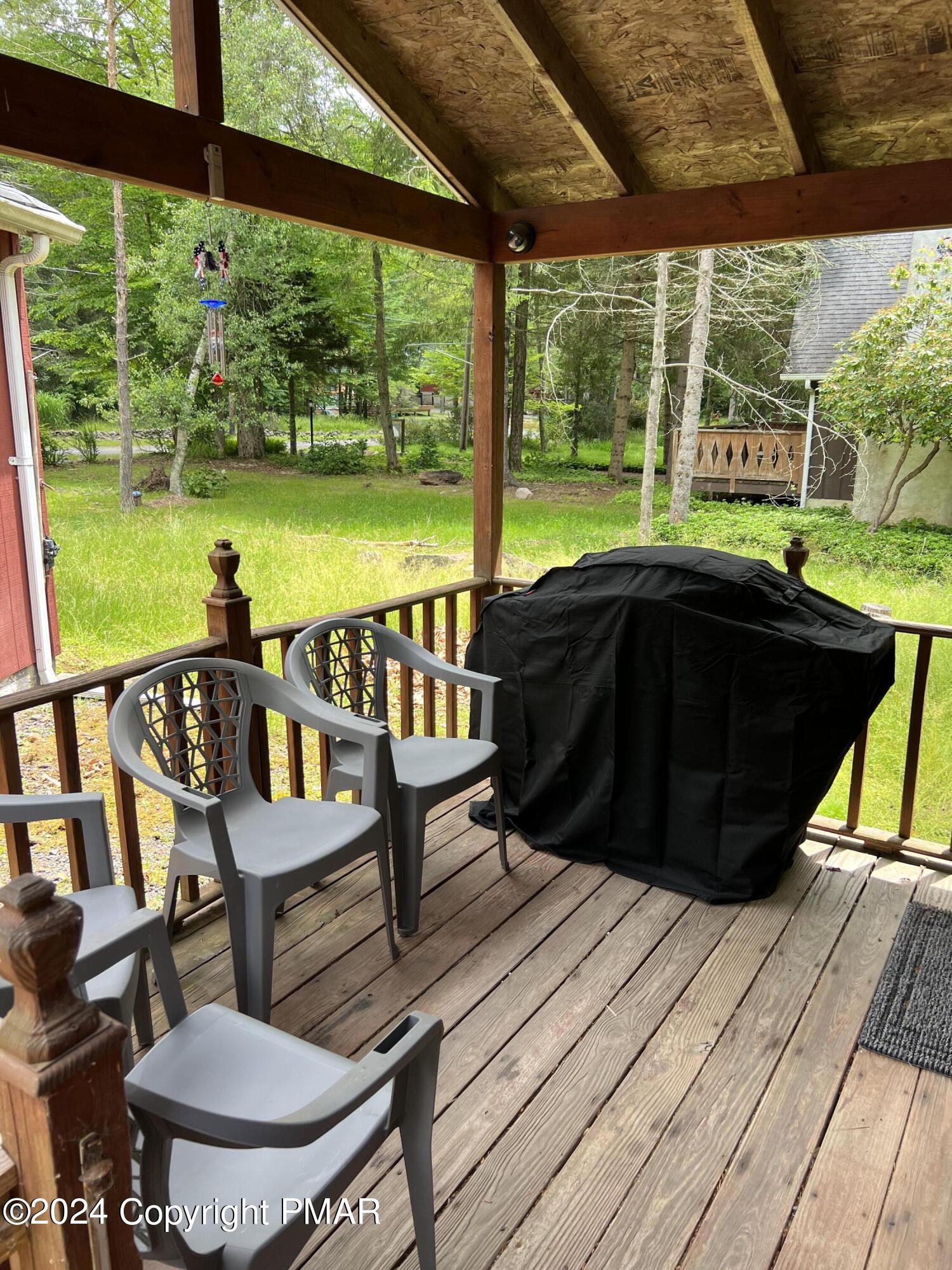 5146 Cresco Drive, Pocono Lake, Pennsylvania image 13