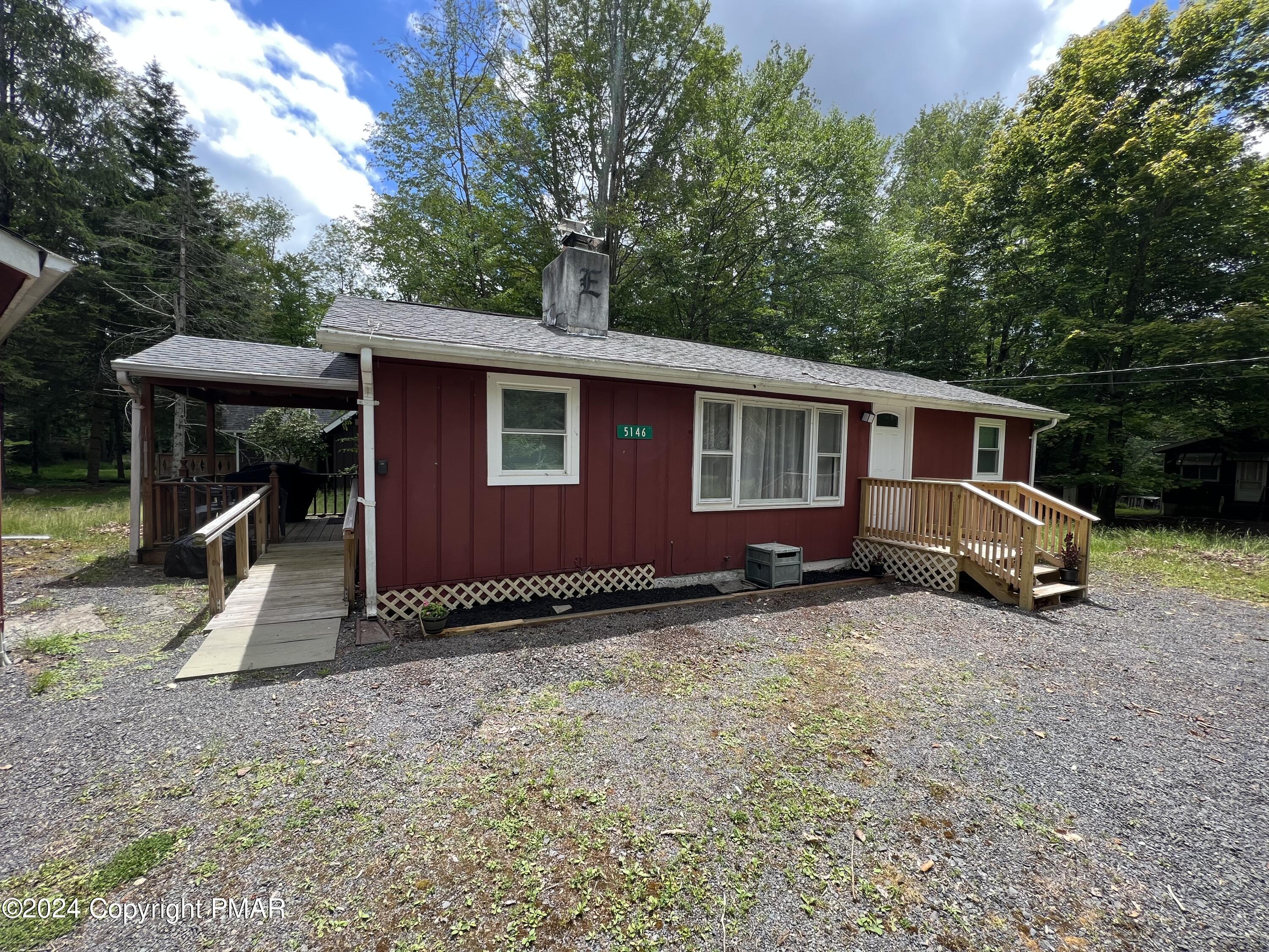 5146 Cresco Drive, Pocono Lake, Pennsylvania image 1