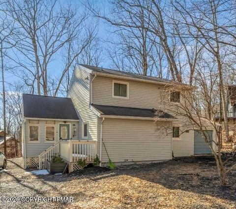 Homes For Sale - 187 Bellingham Drive<br/> Pike County, Bushkill, PA 18324