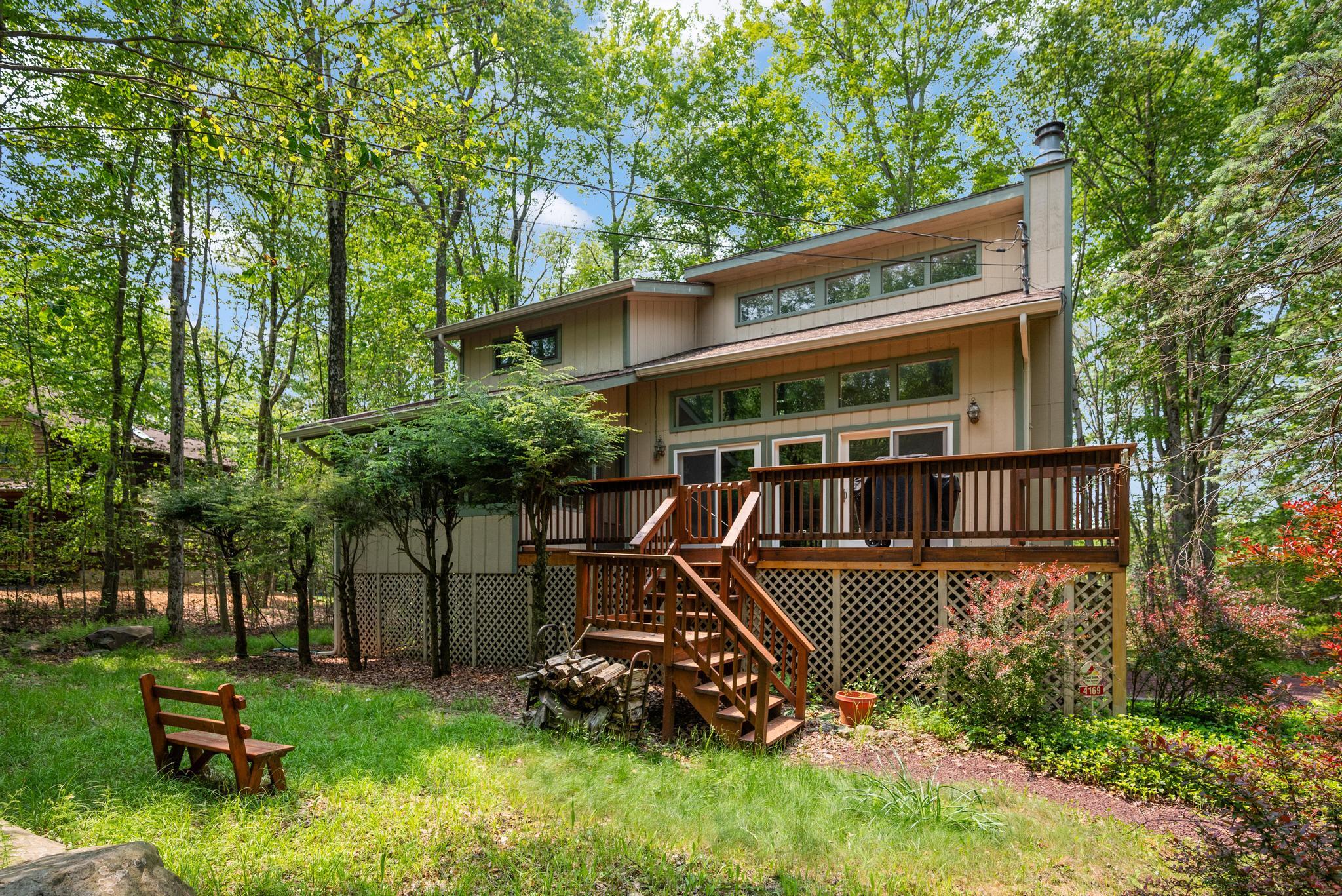 4169 Hemlock Trail, Pocono Pines, Pennsylvania image 1