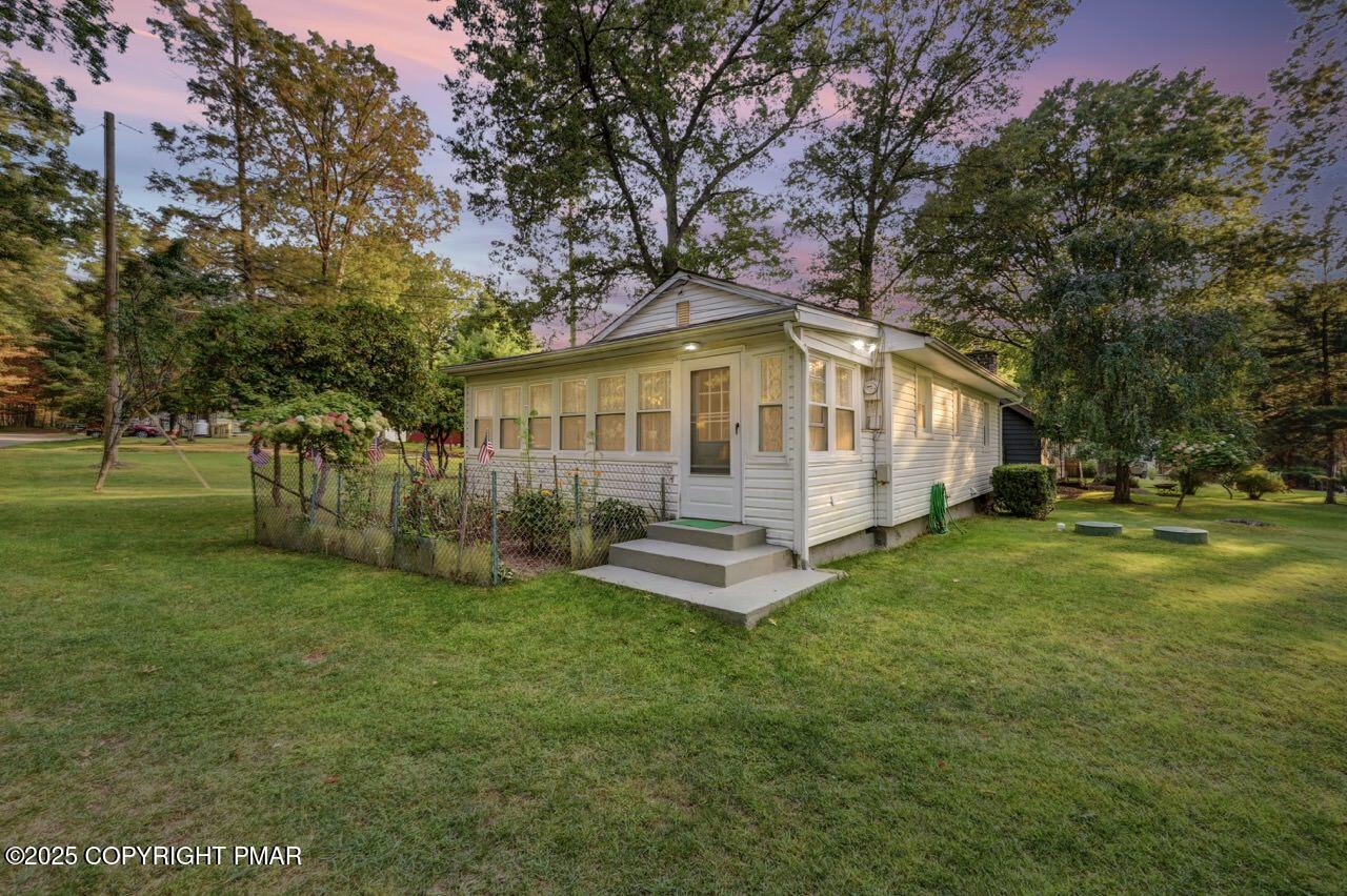 106 Cardinal Lane