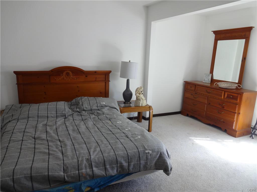 1123 Blackberry Road, Pocono Lake, Pennsylvania image 5