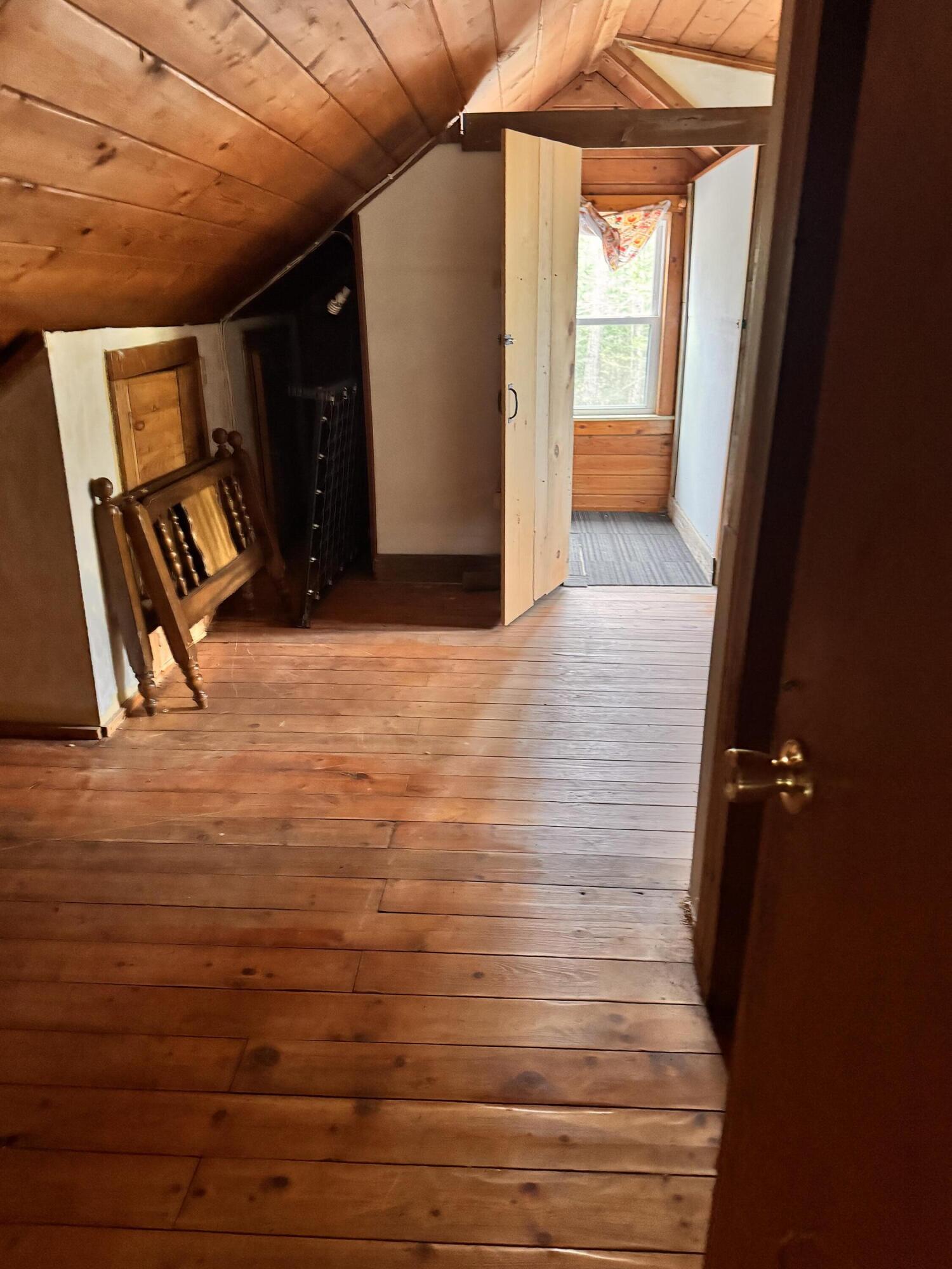 914 Pa 390, Greentown, Pennsylvania image 15