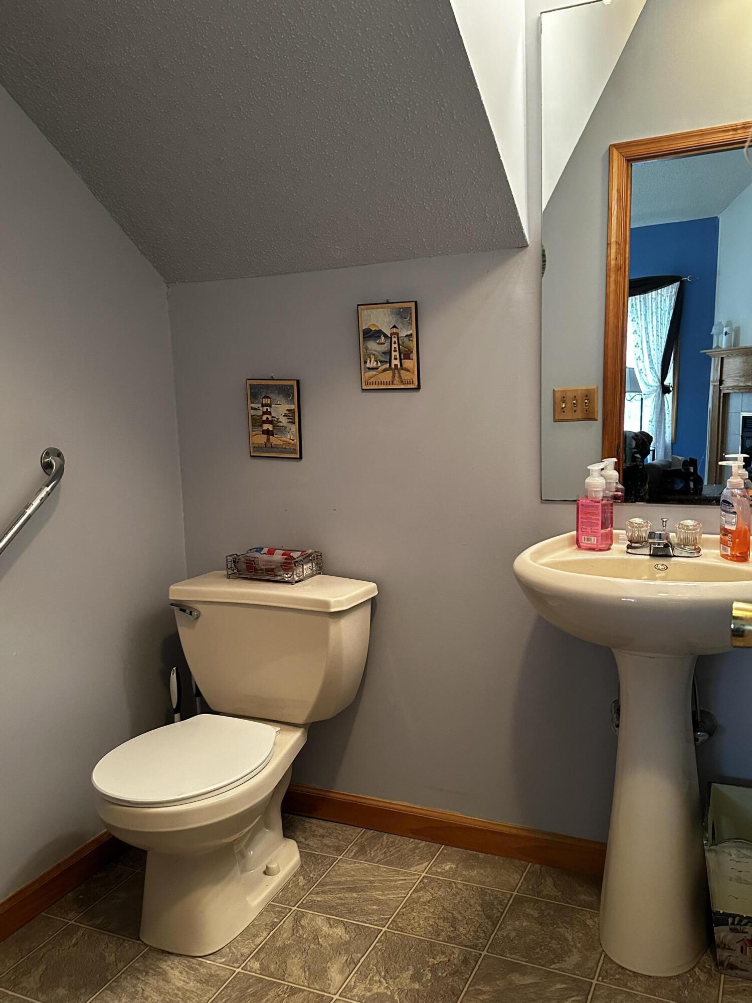 5308 Apache Trail, Tobyhanna, Pennsylvania image 9